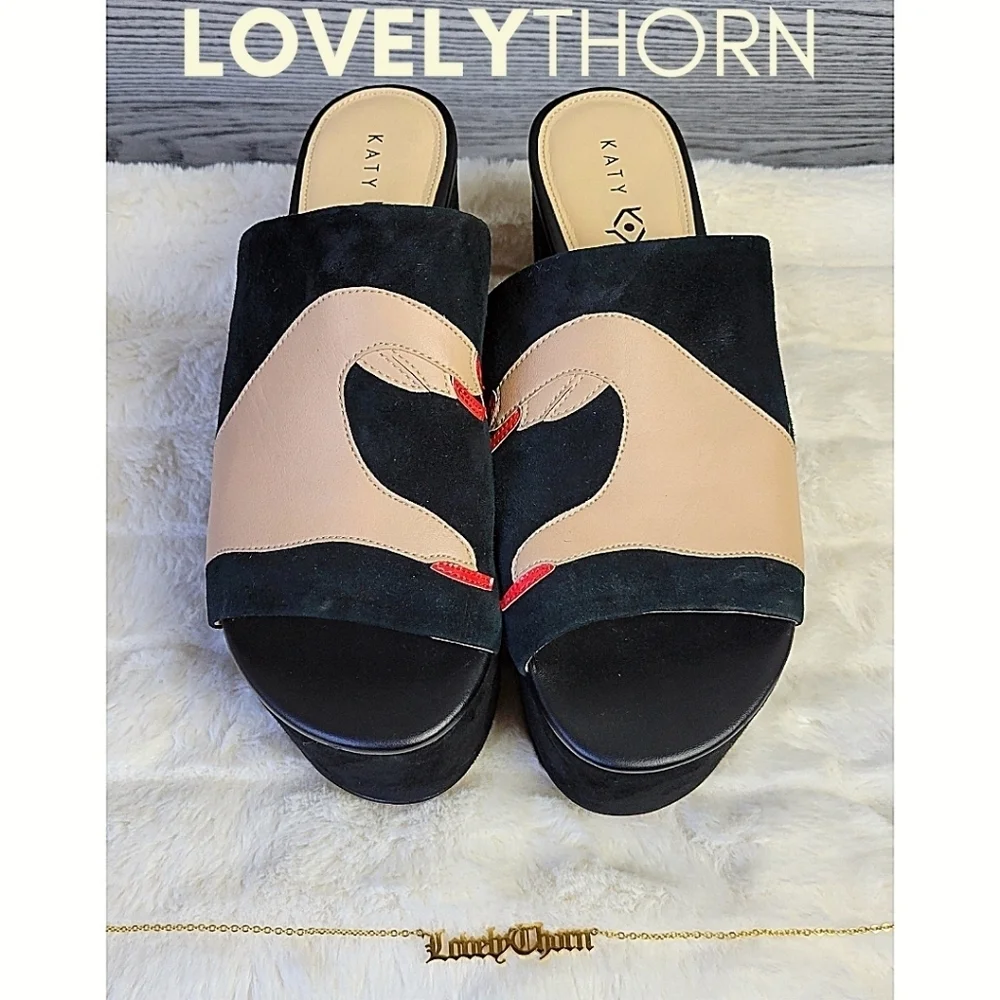 KATY PERRY // ltd ed platform wedge slide tracy heart in hands